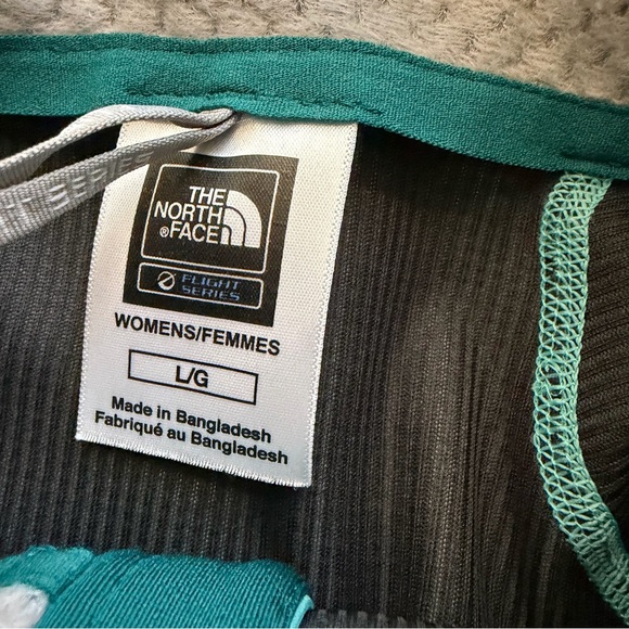 The North Face Women’s Flight Series Windstopper Jacket Size L Teal blue - Picture 10 of 11